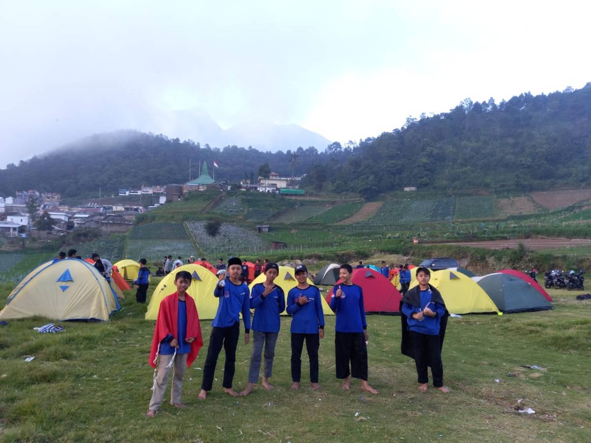 pendakian pertama