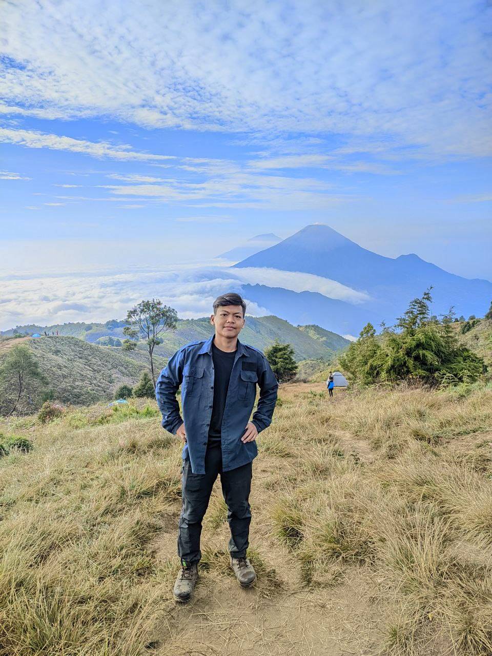  gunung dengan view logo aqua