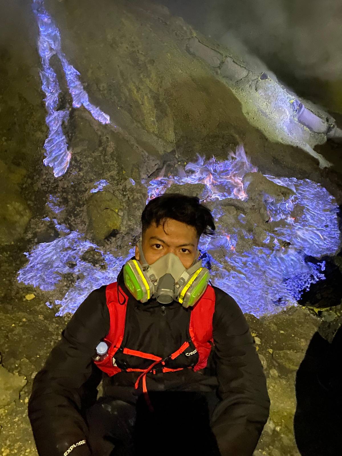 Melihat blue fire kawah ijen